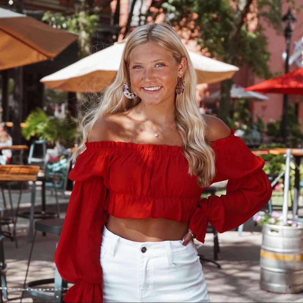 Meet your Posher, Eliza